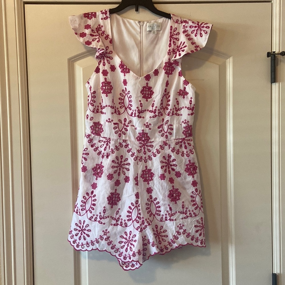 Jim & Ivy Romper size Medium